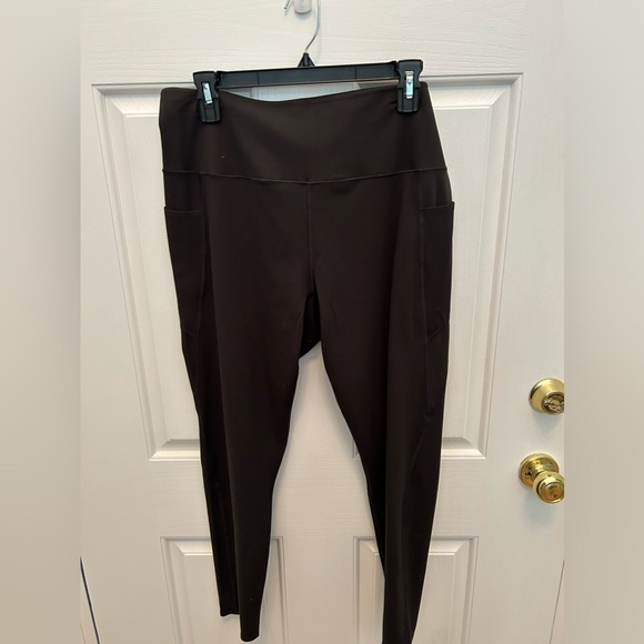 UNIQLO Leggings - Picture 2 of 4